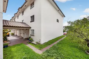 800 SW 104th Ct, Miami, FL 33174 - Photo 1
