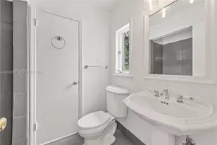 440 SW 29th Rd, Miami, FL 33129 - Photo 20