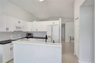5272 NW 117th Ave, Coral Springs, FL 33076 - Photo 10