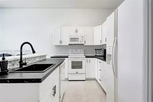 5272 NW 117th Ave, Coral Springs, FL 33076 - Photo 6