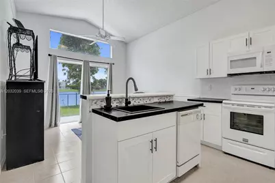 5272 NW 117th Ave, Coral Springs, FL 33076 - Photo 8