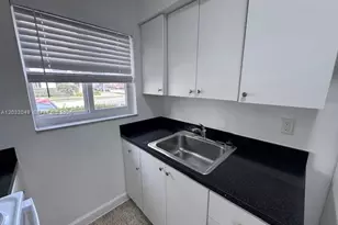 900 SW 5th Ave, Miami, FL 33130 - Photo 30