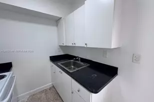 900 SW 5th Ave, Miami, FL 33130 - Photo 16