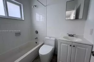 900 SW 5th Ave, Miami, FL 33130 - Photo 20