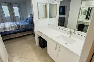 1200 SW 137th Ave, Pembroke Pines, FL 33027 - Photo 10