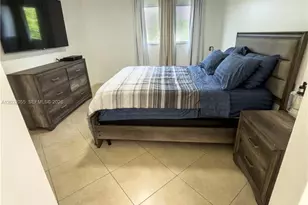 1200 SW 137th Ave, Pembroke Pines, FL 33027 - Photo 8