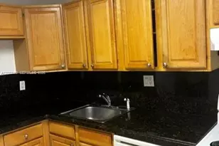 7831 N Colony Cir N, Tamarac, FL 33321 - Photo 4
