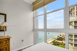 6051 N Ocean Dr, Hollywood, FL 33019 - Photo 22