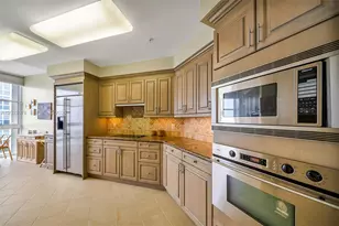 6051 N Ocean Dr, Hollywood, FL 33019 - Photo 14
