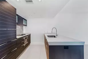 200 Biscayne Blvd Way, Miami, FL 33131 - Photo 2