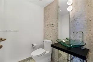 200 Biscayne Blvd Way, Miami, FL 33131 - Photo 4