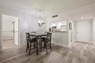 301 Racquet Club Rd, Weston, FL 33326 - Photo 4