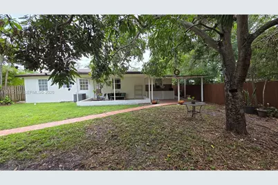 313 SW 2nd Ter #0, Hallandale Beach, FL 33009 - Photo 38