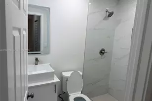 1181 NW 100th St, Miami, FL 33150 - Photo 14