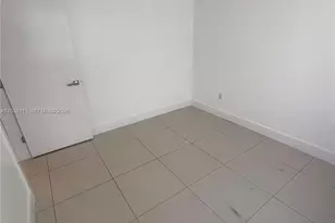 829 SW 18th Ave, Miami, FL 33135 - Photo 10