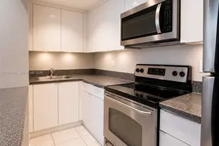 7326 Collins Ave, Miami Beach, FL 33141 - Photo 10