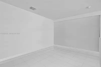 6362 Collins Ave #317, Miami Beach, FL 33141 - Photo 18