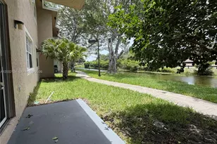 1701 NW 96th Terrace, Pembroke Pines, FL 33024 - Photo 14