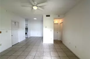 1701 NW 96th Terrace, Pembroke Pines, FL 33024 - Photo 2