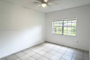 1701 NW 96th Terrace, Pembroke Pines, FL 33024 - Photo 8