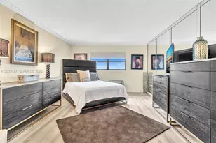 800 NE 195th St, Miami, FL 33179 - Photo 12