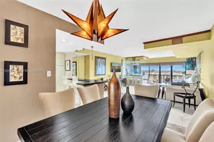 800 NE 195th St, Miami, FL 33179 - Photo 8
