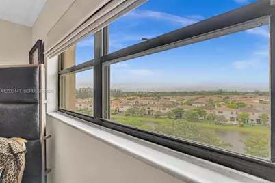 800 NE 195th St #710, Miami, FL 33179 - Photo 14