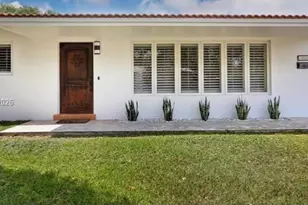 15620 SW 87th Ct, Palmetto Bay, FL 33157 - Photo 2