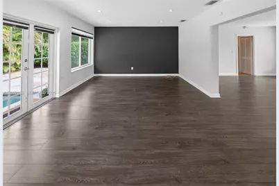 10025 NE 3rd Ave, Miami Shores, FL 33138 - Photo 18