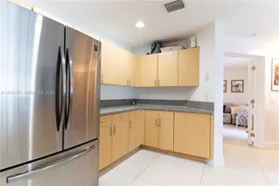 7907 N Silverado Cir, Davie, FL 33024 - Photo 12