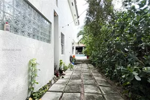 15106 NW 89th Ct, Miami Lakes, FL 33018 - Photo 44