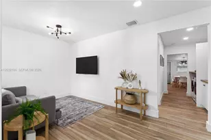 1480 NE 117th St, Miami, FL 33161 - Photo 12