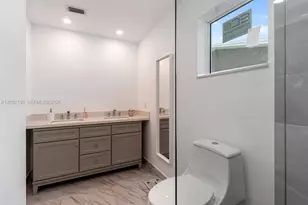 19950 NE 24th Ave, Miami, FL 33180 - Photo 6