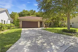 5940 NW 52nd St, Coral Springs, FL 33067 - Photo 2
