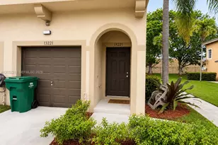 13221 SW 42nd St, Miramar, FL 33027 - Photo 2