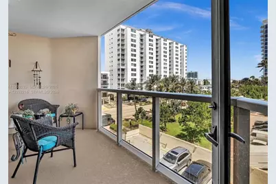 6423 Collins Ave #409, Miami Beach, FL 33141 - Photo 32