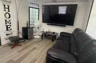 10415 NW 30th Ct, Miami, FL 33147 - Photo 18