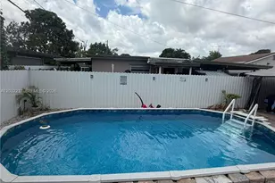 10415 NW 30th Ct, Miami, FL 33147 - Photo 14