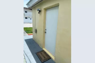 2526 McKinley St #1, Hollywood, FL 33020 - Photo 2
