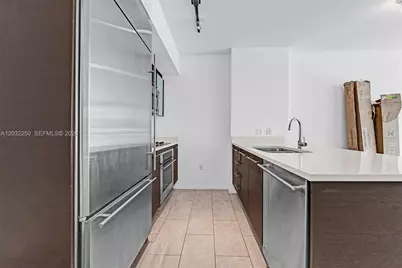 55 SE 6th St #1208, Miami, FL 33131 - Photo 10