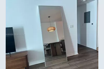 55 SE 6th St #1208, Miami, FL 33131 - Photo 12