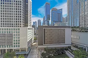 55 SE 6th St, Miami, FL 33131 - Photo 36