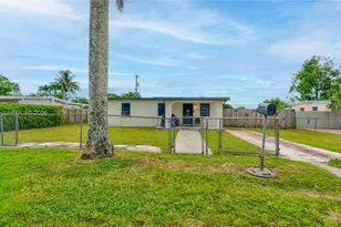 9840 SW 48th St, Miami, FL 33165 - Photo 2