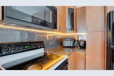 9840 SW 48th St, Miami, FL 33165 - Photo 18