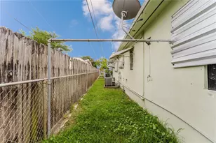 5737 Grant St, Hollywood, FL 33021 - Photo 30