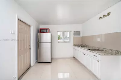 1507 NW 100th St, Miami, FL 33147 - Photo 34