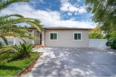 1507 NW 100th St, Miami, FL 33147 - Photo 2