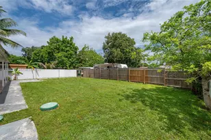 1507 NW 100th St, Miami, FL 33147 - Photo 16