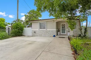1430 NW 5th Ave, Florida City, FL 33034 - Photo 1