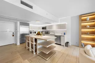 102 24th St, Miami Beach, FL 33139 - Photo 2